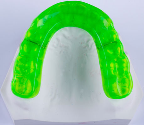Aparelho de ortodontia dental de talas duras verdes Defensor oclusal macio